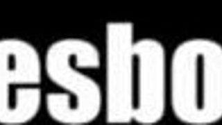 i'm a hot milf wife havin my first lesbain experince ever