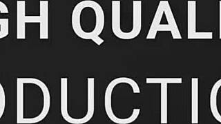 我是终极肛门荡妇李西·基蒂，看我紧屁眼被巨大鸡巴钻到极限 - LETSDOEIT